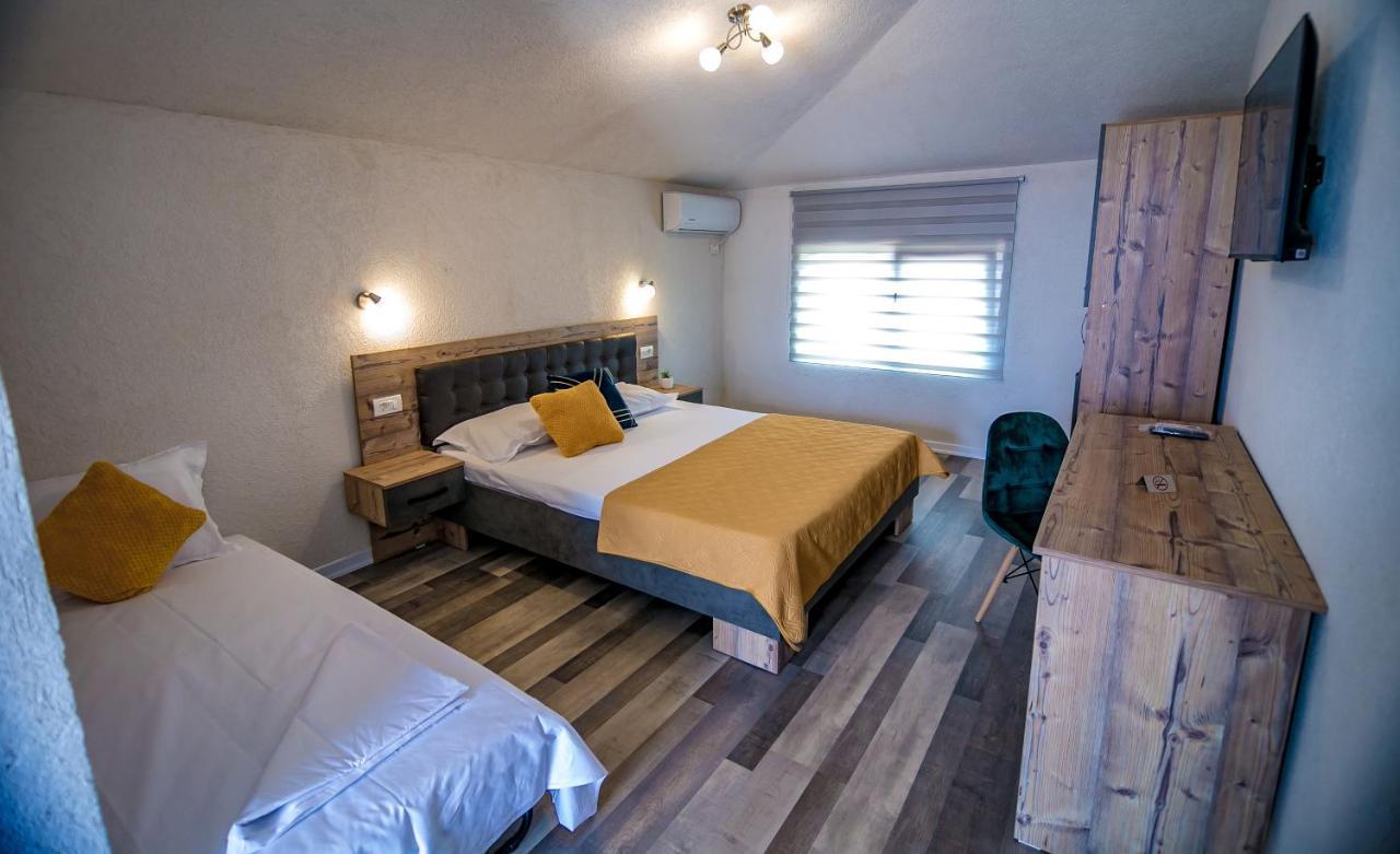 Casa Adiman Hotel Vama Veche Eksteriør billede